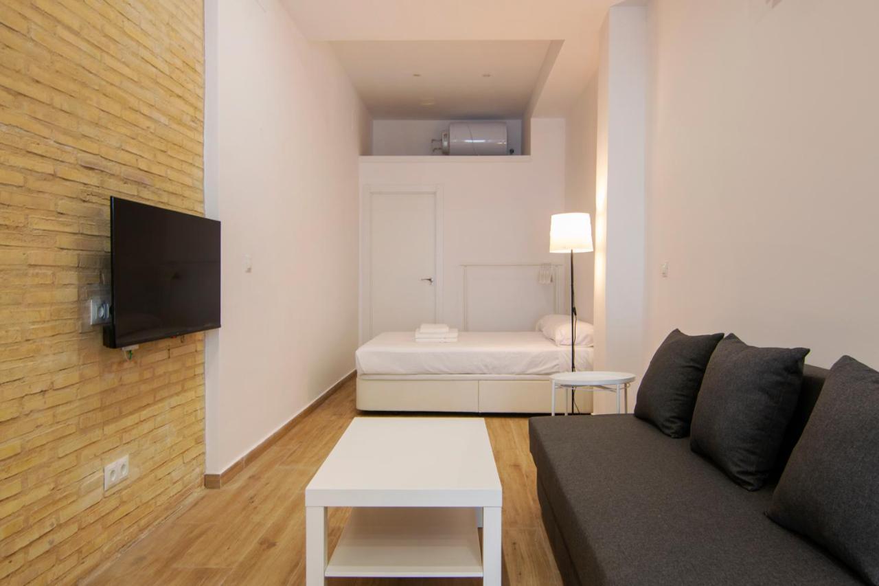 Vlc Host- Fray Pedro Apartment Valencia Exterior photo